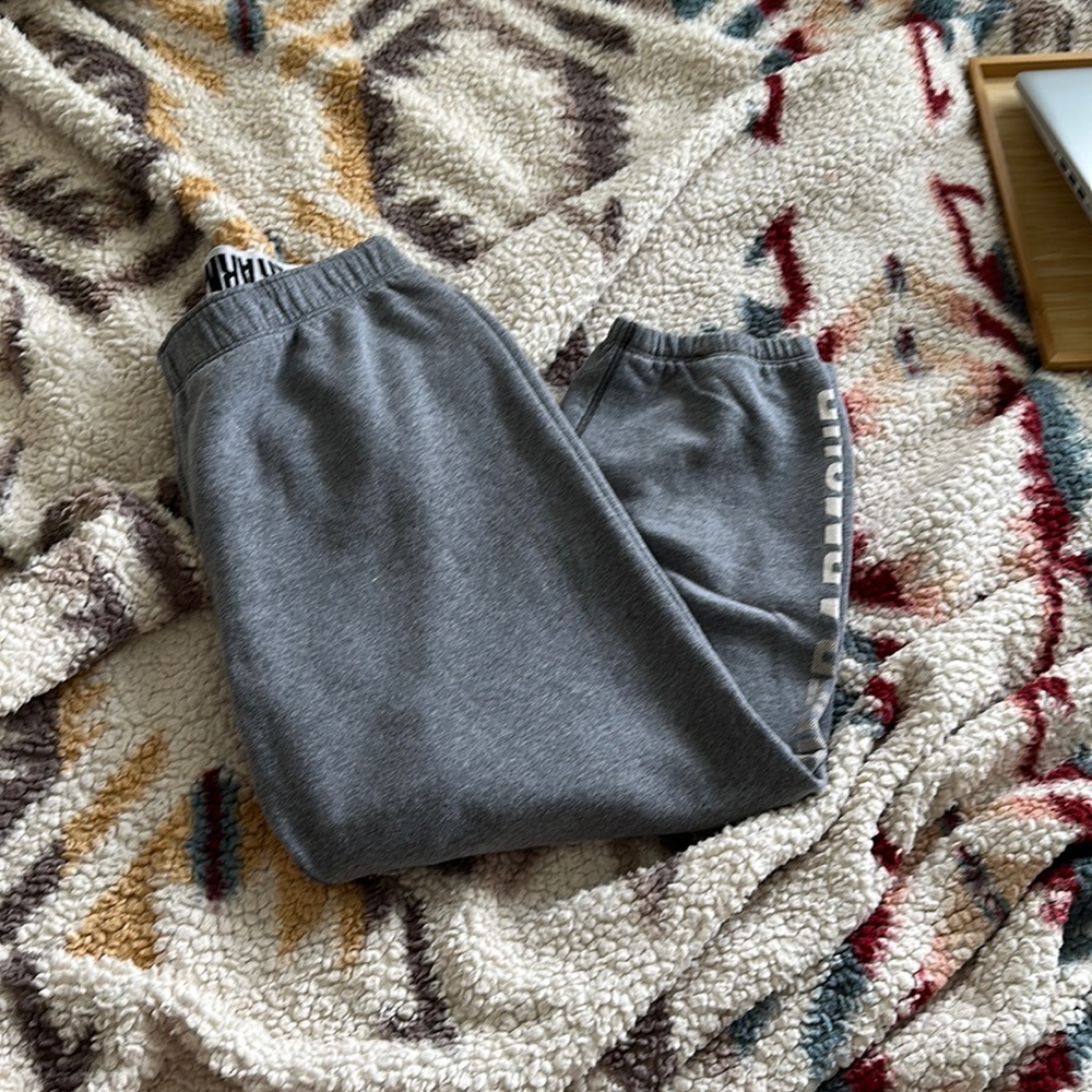 Under Armour Cropped Sweatpants